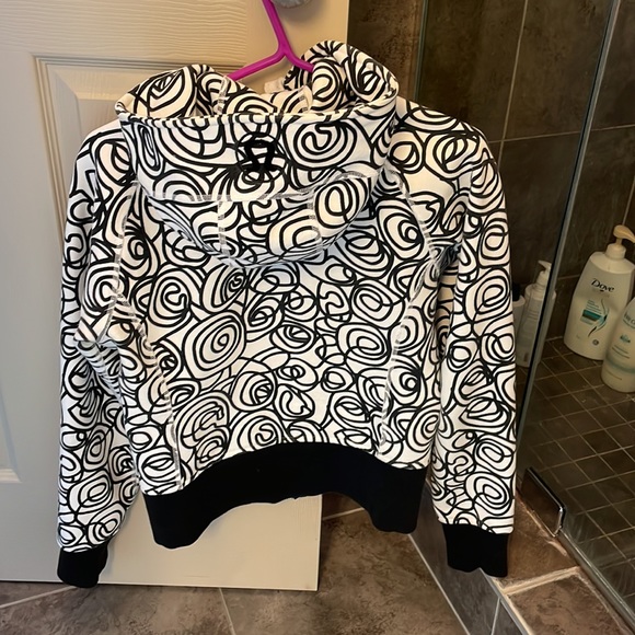 Lululemon Sweater - Picture 3 of 5